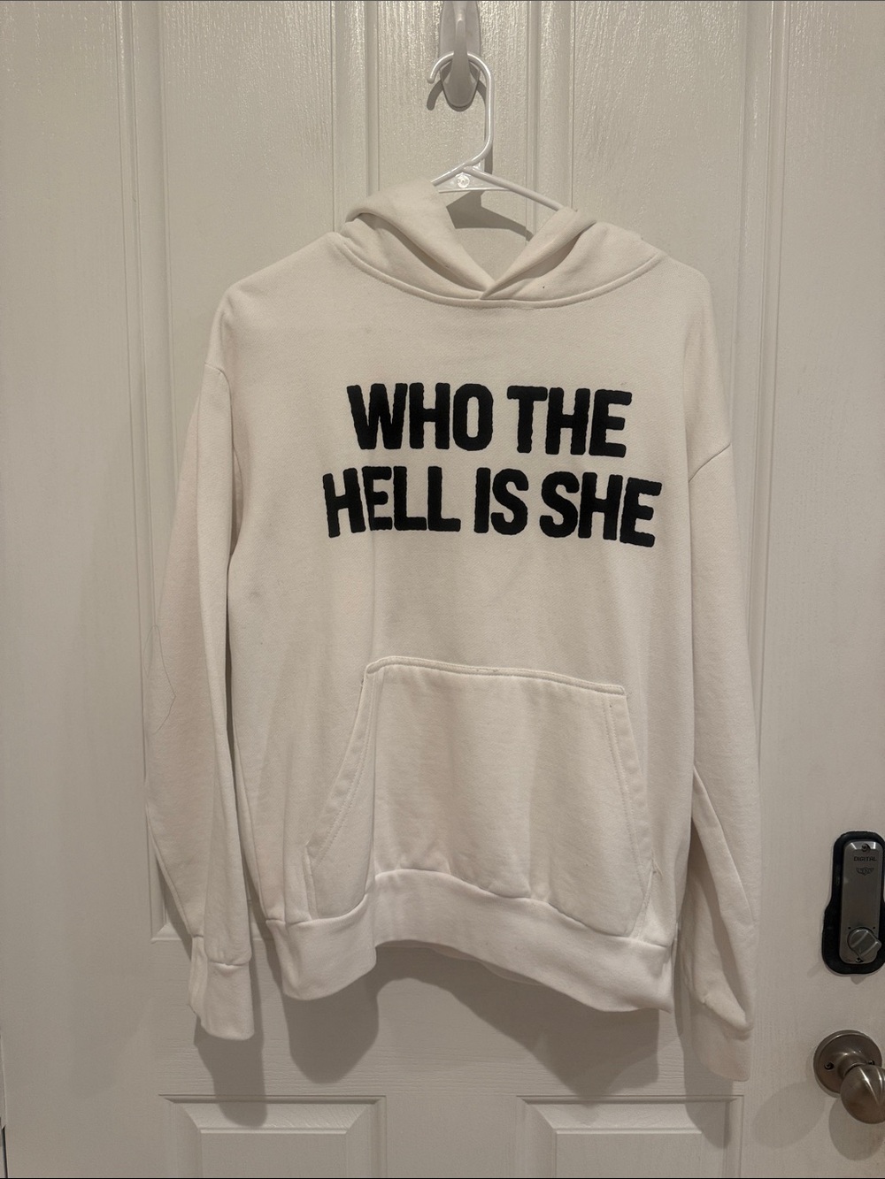 Nessa Barrett WHO THE HELL IS SHE HOODIE - Picture 4 of 9